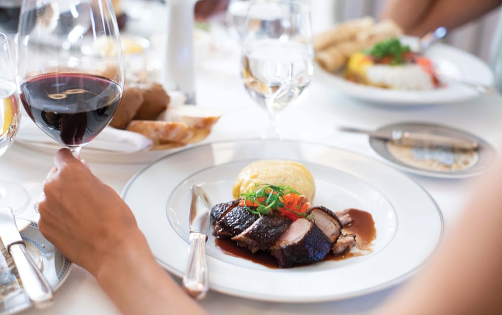 RSSC, Seven Seas Grandeur, Compass Rose 3.jpg